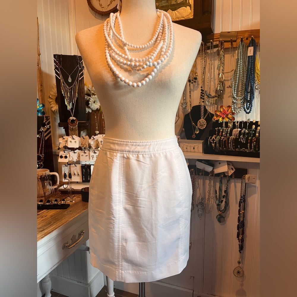 Chadwick’s White Mini Skirt – Size 4P